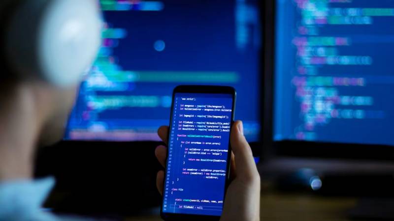 提速增效：Python如何助力荣昌小程序开发公司缩短企业应用上市周期？